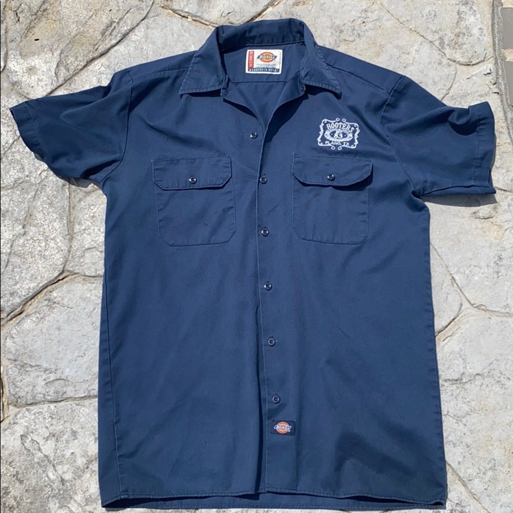 Hooters Dickies button down short sleeve Medium